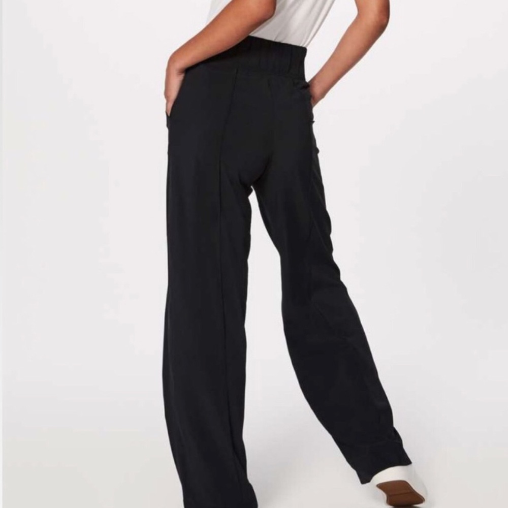 LULULEMON NOIRE PANTS